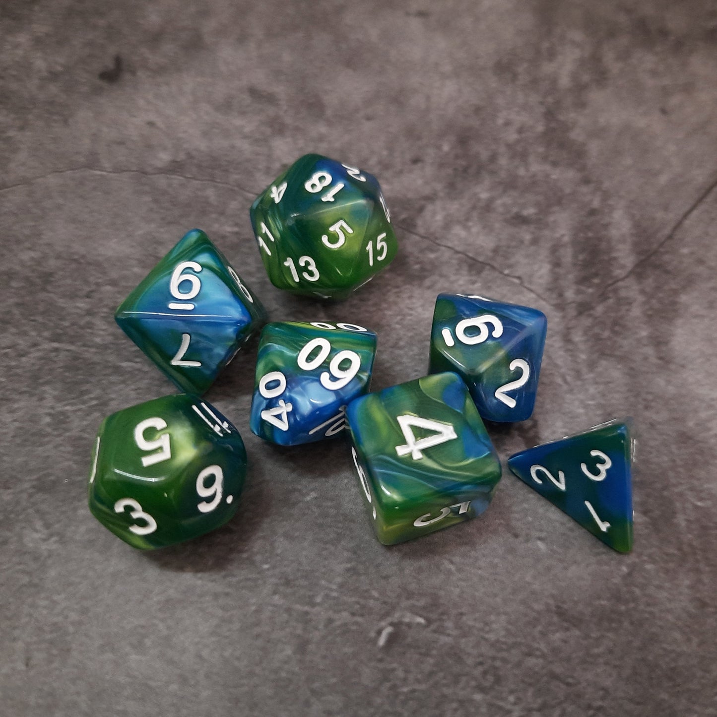 Dice set, many beautiful colors available!