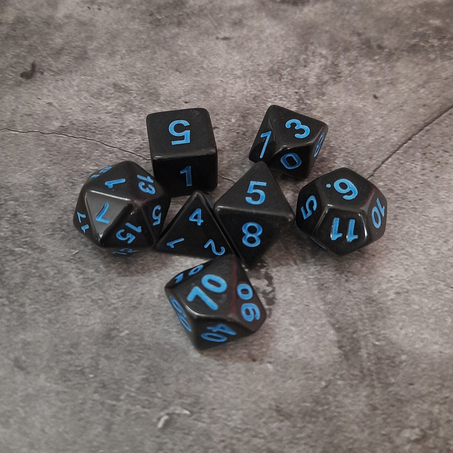 Dice set, many beautiful colors available!